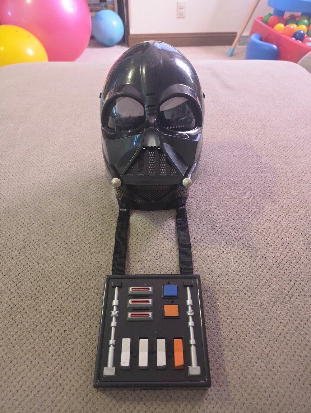 Star Wars Darth Vader 2004 Lucas Film Voice Changer Helmet Mask, Tested/Working